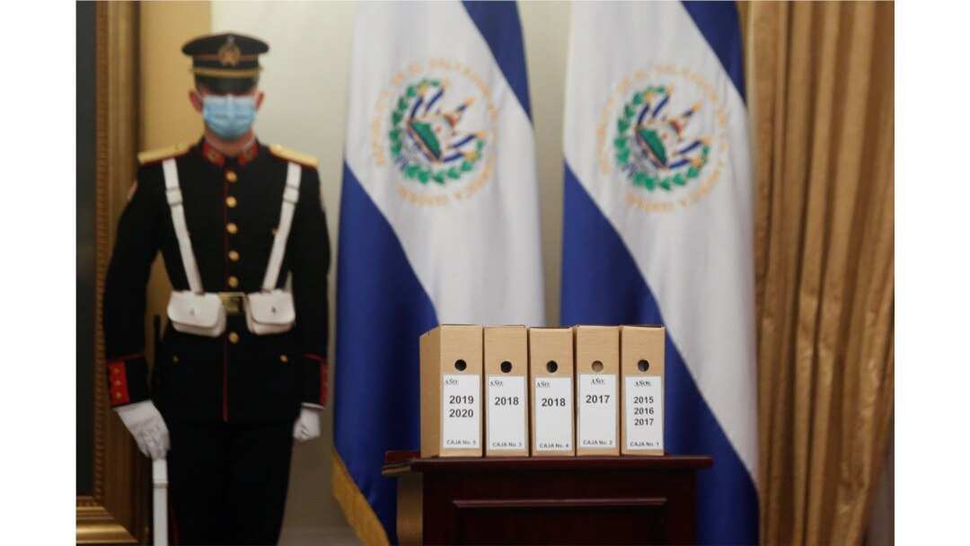 El presidente de El Salvador, Nayib Bukele,dijo el jueves 24 de septiembre de 2020 que los archivos serán entregados a la Fiscalía General.